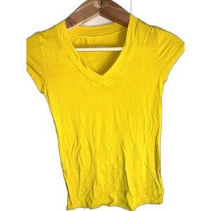 Merona Women’s S/P Yellow Short Sleeve V-Neck Tee T-Shirt Top Casual